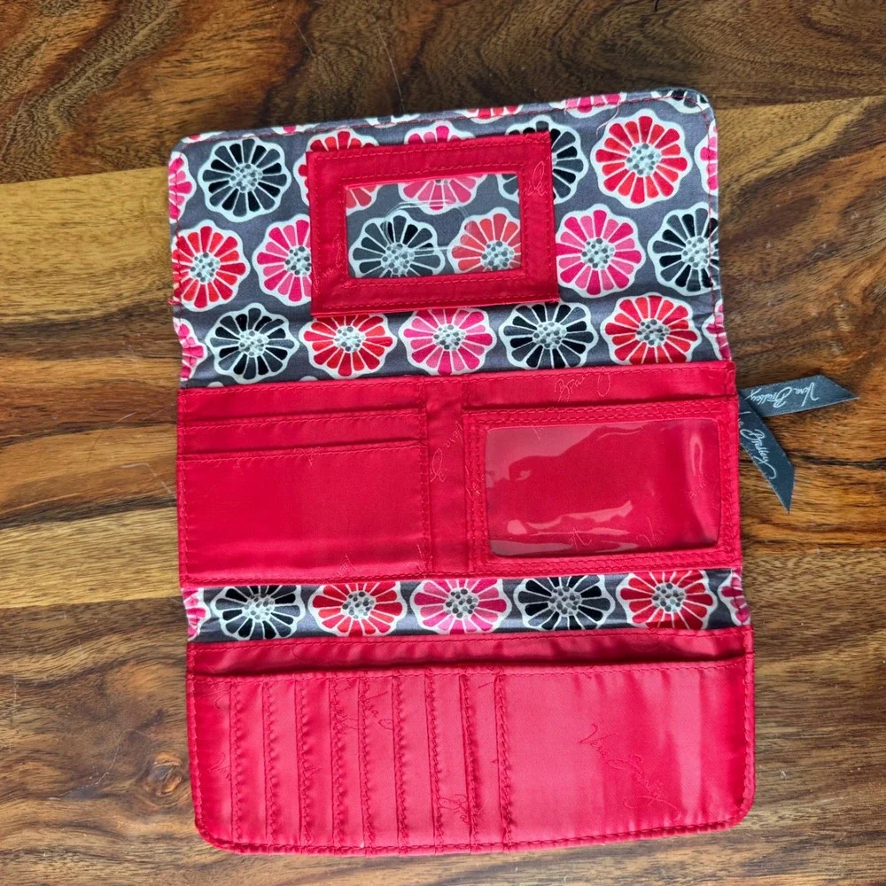 Vera Bradley Quilted Floral Wallet Clutch Gray Pink Red Zip Pocket Organizer - Picture 4 of 8